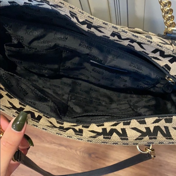 Michael Kors Bag - Picture 2 of 2